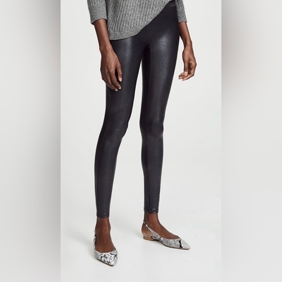 Spanx Faux Leather Black Snake Skin Leggings - Size Medium - Picture 1 of 16